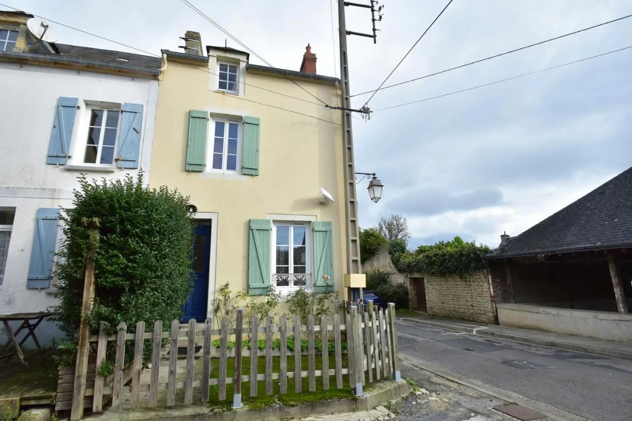 Le Bateau Lavoir Port-en-Bessin-Huppain Kültér fotó